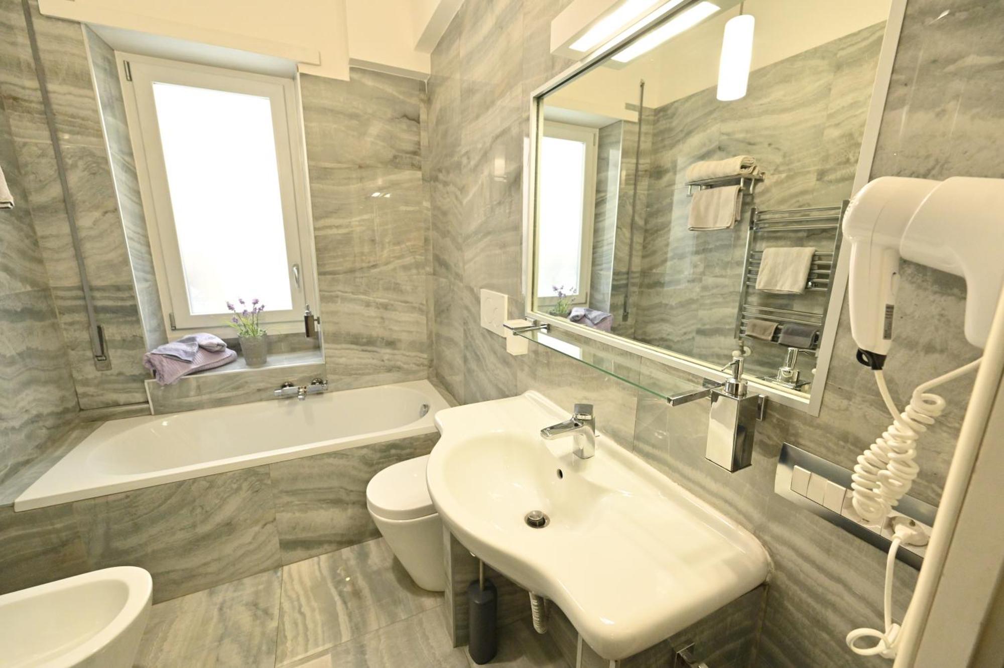 La Suite Home Civitavecchia Exteriör bild